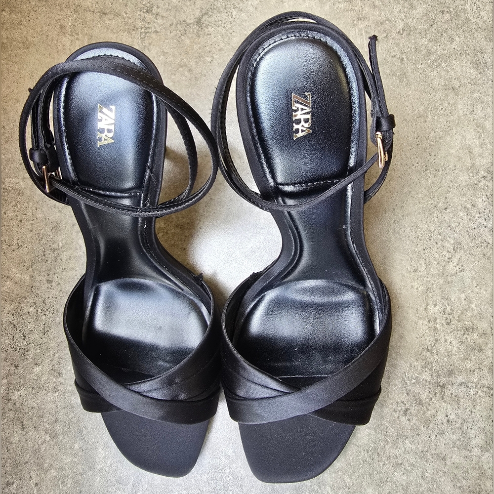 Zara Black Women's Strappy Sandals